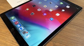Good
													Apple iPad Pro 12.9" 2nd Gen 2017 - Unlocked, Gray, 256 GB, photo 4 of 7