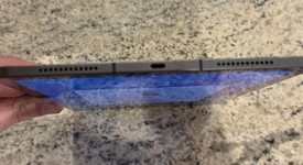 Good
													Apple iPad Air 5th Gen - Unlocked, Gray, 256 GB, A2589, photo 4 of 6