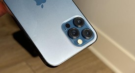 Good
													Apple iPhone 12 Pro Max - Unlocked, Pacific Blue, 256 GB, A2342, photo 3 of 6