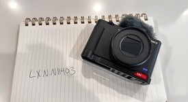 Mint
													Sony ZV-1, photo 1 of 8