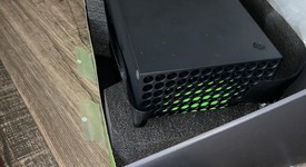 Mint
													Xbox Series X (2020) - Black, 1 TB, standard, photo 5 of 5