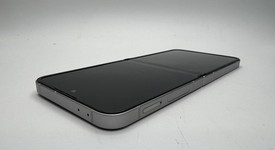 Good
													Samsung Galaxy Z Flip6 - Verizon, Silver, 512 GB, 12 GB, SM-F741U, photo 3 of 6
