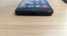 Good
													Apple iPhone SE 3rd Gen 2022 - Unlocked, Midnight, 64 GB, A2595, photo 3 of 14