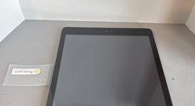 Good
													Apple iPad 9th Gen - Unlocked, Gray, 64 GB, A2603, photo 2 of 6