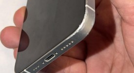 Good
													Apple iPhone 12 - Unlocked, White, 64 GB, A2172, photo 2 of 7