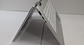 Mint
													Lenovo Yoga Laptop, photo 4 of 5