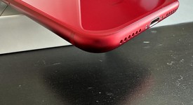 Good
													Apple iPhone SE 2nd Gen 2020 - Unlocked, Red, 64 GB, A2275, photo 4 of 10