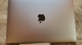 Good
													MacBook Retina 2016 - 12" - Gray, 256 GB, 8 GB, photo 2 of 9