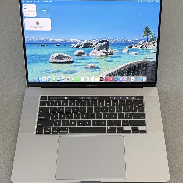 MacBook Pro 2019 - 16 inch - 2 TB, Gray, 32 GB, Intel Core i9