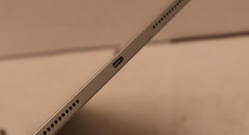 Good
													Apple iPad 10th Gen - Wi-Fi, Silver, 64 GB, A2696, photo 4 of 6