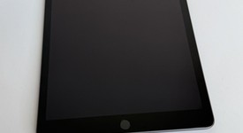 Good
													Apple iPad 9th Gen - Unlocked, Gray, 64 GB, A2603, photo 2 of 7