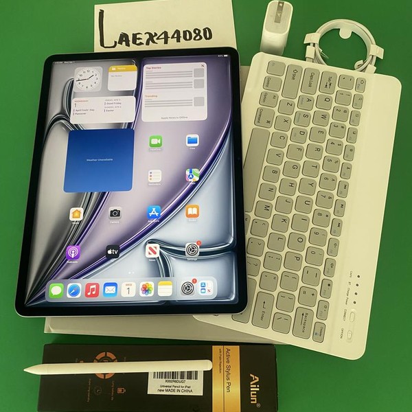 Apple iPad Air 13 inch (M2) 2024 - Wi-Fi, 128 GB, Gray, A2898