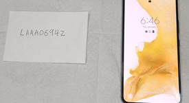 Mint
													Samsung Galaxy S22 - Unlocked, Black, 256 GB, 8 GB, SM-S901U1, photo 1 of 7