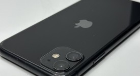 Fair
													Apple iPhone 11 - Unlocked, Black, 64 GB, A2111, photo 3 of 8
