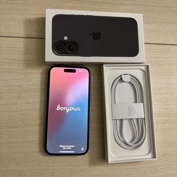Apple iPhone 16 - T-Mobile, 128 GB, Black, A3081