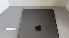 Good
													Apple iPad 9th Gen - Wi-Fi, Gray, 64 GB, A2602, photo 4 of 6