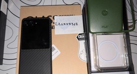 Good
													Motorola Razr Plus (2024) - Unlocked, Green, 256 GB, 12 GB, photo 4 of 5