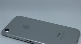 Mint
													Apple iPhone 7 - Unlocked, Silver, 32 GB, A1778, GSM, photo 4 of 6