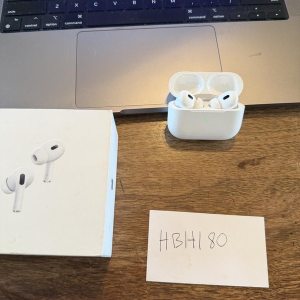 Apple AirPods Pro 2 - USB-C