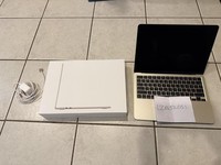 MacBook Air 2024 (M3) - 13"