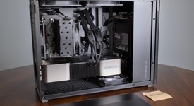 Mint
													Custom Gaming PC, photo 6 of 6