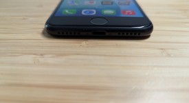 Good
													Apple iPhone SE 3rd Gen 2022 - Unlocked, Midnight, 64 GB, A2595, photo 3 of 14