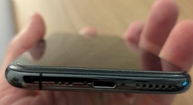 Good
													Apple iPhone Xs - Unlocked, Gray, 64 GB, A1920, photo 3 of 14