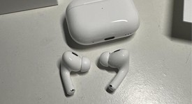 Used
													Apple AirPods Pro 2 - USB-C, photo 2 of 3