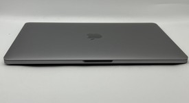Good
													MacBook Pro 2020 - 13" - I5, Gray, 256 GB, 8 GB, photo 5 of 11