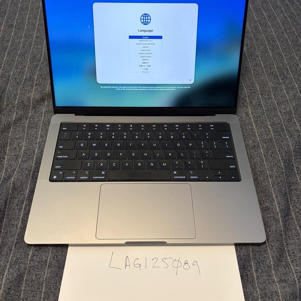 MacBook Pro 2021 - 14 inch - 1 TB, Gray, 16 GB, Apple M1 Pro 8-core