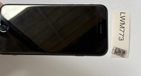 Good
													Apple iPhone SE 2nd Gen 2020 - Unlocked, Black, 64 GB, A2275, photo 3 of 8
