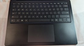 Good
													Microsoft Surface Laptop 4 - Ryzen 5, Black, 256 GB, 16 GB, 13.5", photo 3 of 9