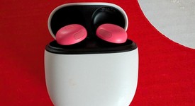 Used
													Google Pixel Buds Pro 2 - Peony, photo 1 of 3