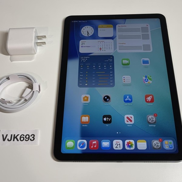 Apple iPad Air (4th Gen) - Wi-Fi, 64 GB, Gray, A2316