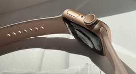 Fair
													Apple Watch Series 6 40mm - Gold, A2291 - GPS, Aluminum, photo 4 of 7