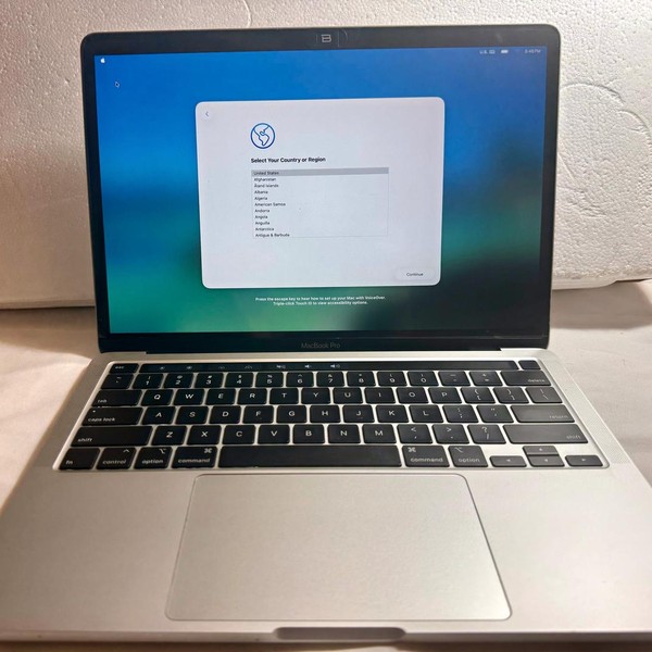 MacBook Pro 2020 - 13 inch - 1 TB, Silver, 16 GB, Intel Core i5