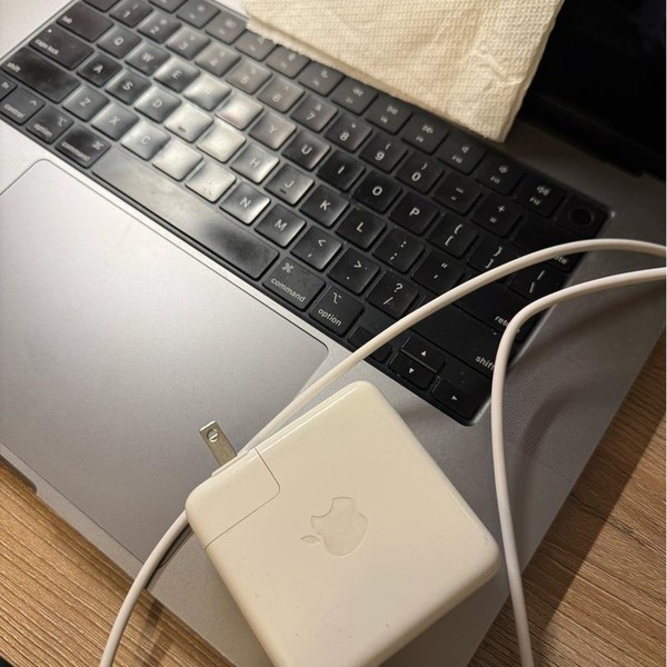 MacBook Pro 2021 - 16 inch - 1 TB, Silver, 16 GB, Apple M1 Pro 10-core