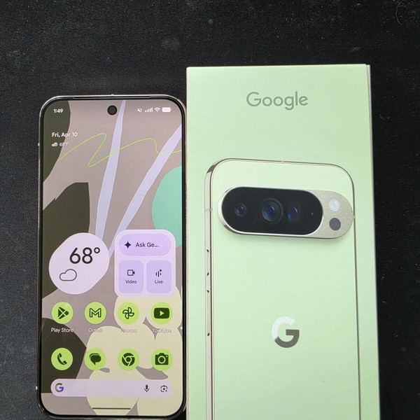 Google Pixel 10 Pro XL - Unlocked, 256 GB, Jade, GUL82