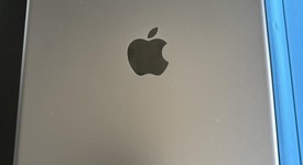 Mint
													Apple iPad 8th Gen - Wi-Fi, Gray, 32 GB, A2270, photo 1 of 6