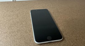 Mint
													Apple iPhone SE 2nd Gen 2020 - Unlocked, White, 128 GB, A2275, photo 2 of 8