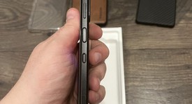 Mint
													Sony Xperia 1 III - Unlocked, Black, 256 GB, 12 GB, photo 3 of 7