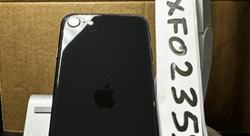 Mint
													Apple iPhone SE 2nd Gen 2020 - Unlocked, Black, 64 GB, A2275, photo 3 of 9
