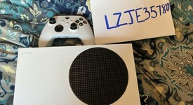 Good
													Xbox Series S (2020) - White, 512 GB, photo 1 of 5