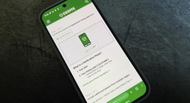 Mint
													Google Pixel 10 Pro XL - Unlocked, Moonstone, 256 GB, GUL82, photo 3 of 10