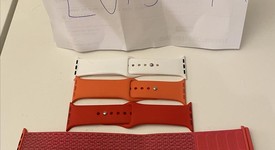 Mint
													Apple Watch Series 4 40mm - AT&T, Gold, A1975 - Cellular, Stainless, photo 3 of 5