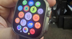 Good
													Apple Watch Ultra 49mm - Verizon, Titanium, A2622, photo 1 of 12