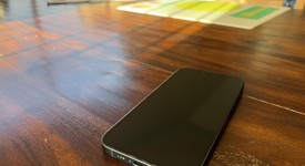 Mint
													Apple iPhone 16e - Unlocked, Black, 128 GB, A3212, photo 2 of 10