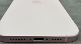 Mint
													Apple iPhone 15 Plus - Unlocked, Pink, 128 GB, A2847, photo 3 of 6