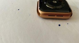 Mint
													Apple Watch Series 5 40mm - Unlocked, Gold, A2094 Cellular, Aluminum, photo 2 of 10