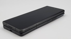 Good
													Samsung Galaxy Z Fold2 5G - Unlocked, Mystic Black, 256 GB, 12 GB, SM-F916U1, photo 4 of 5